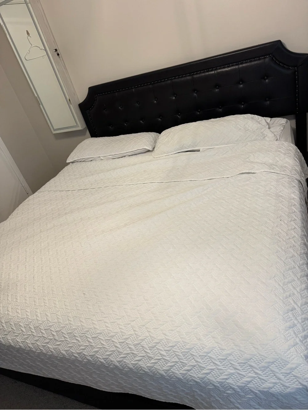 King Bed White Quilt Set 3 Piece